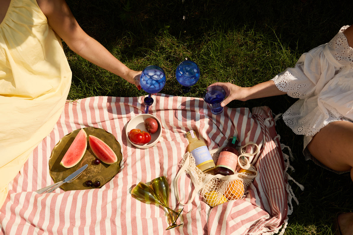 The Bodie Picnic Glass - Colbalt Here's How